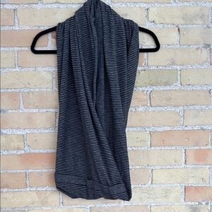 Lululemon Vinyasa Striped Black and Gray Scarf